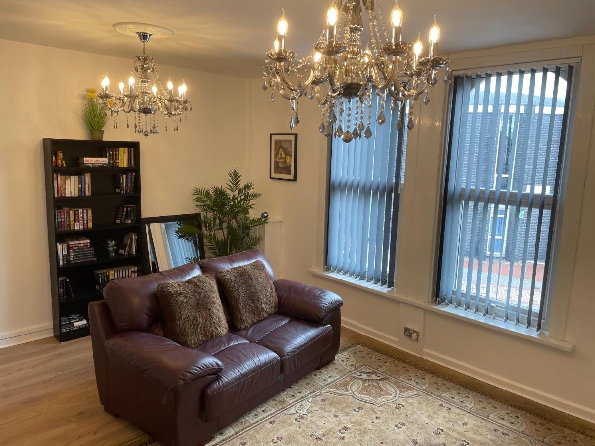 Lovely 2 Bed Apartment, Arnold Town Centre. Nottingham Exterior foto